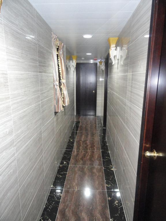 Paris Guest House Hong Kong Exterior photo